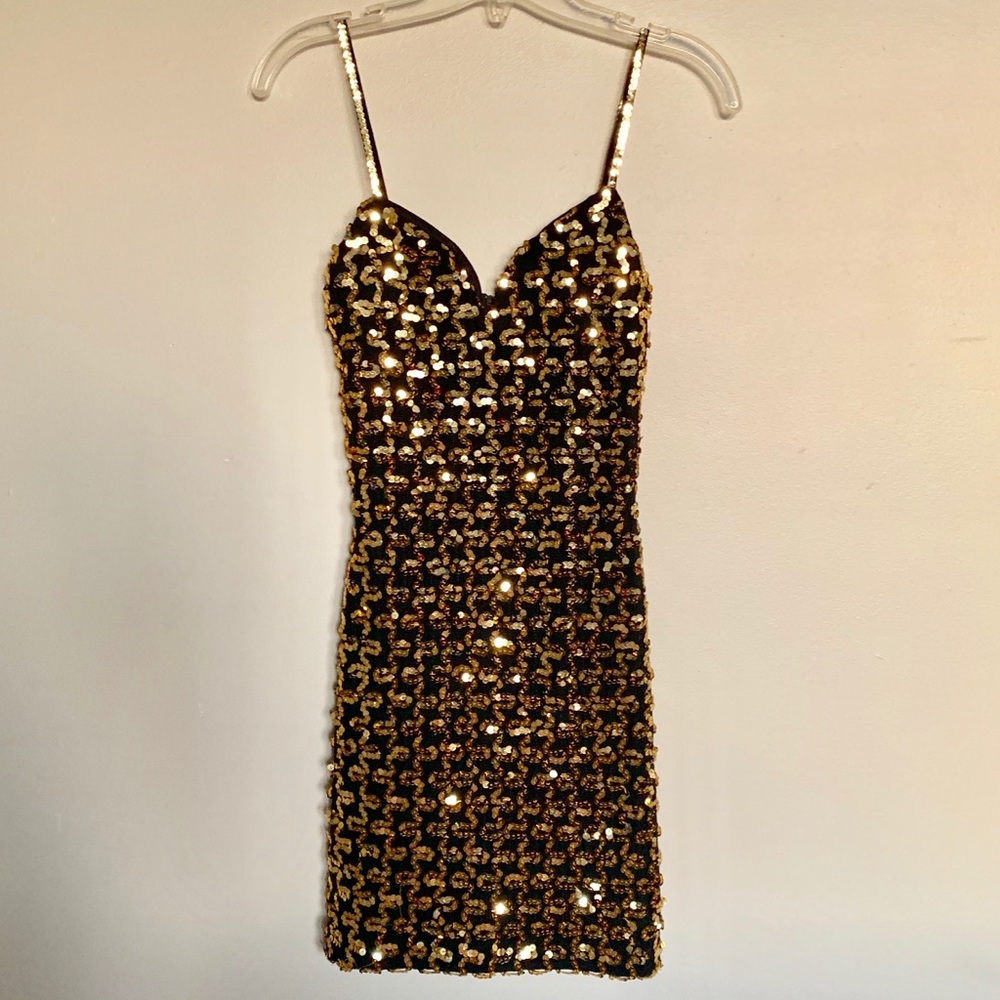 Black with Gold Sequins Prom/Evening mini Dress 👗